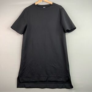 The North Face Black Midi Short Sleeve Crew-Neck Shift Dress. Small.